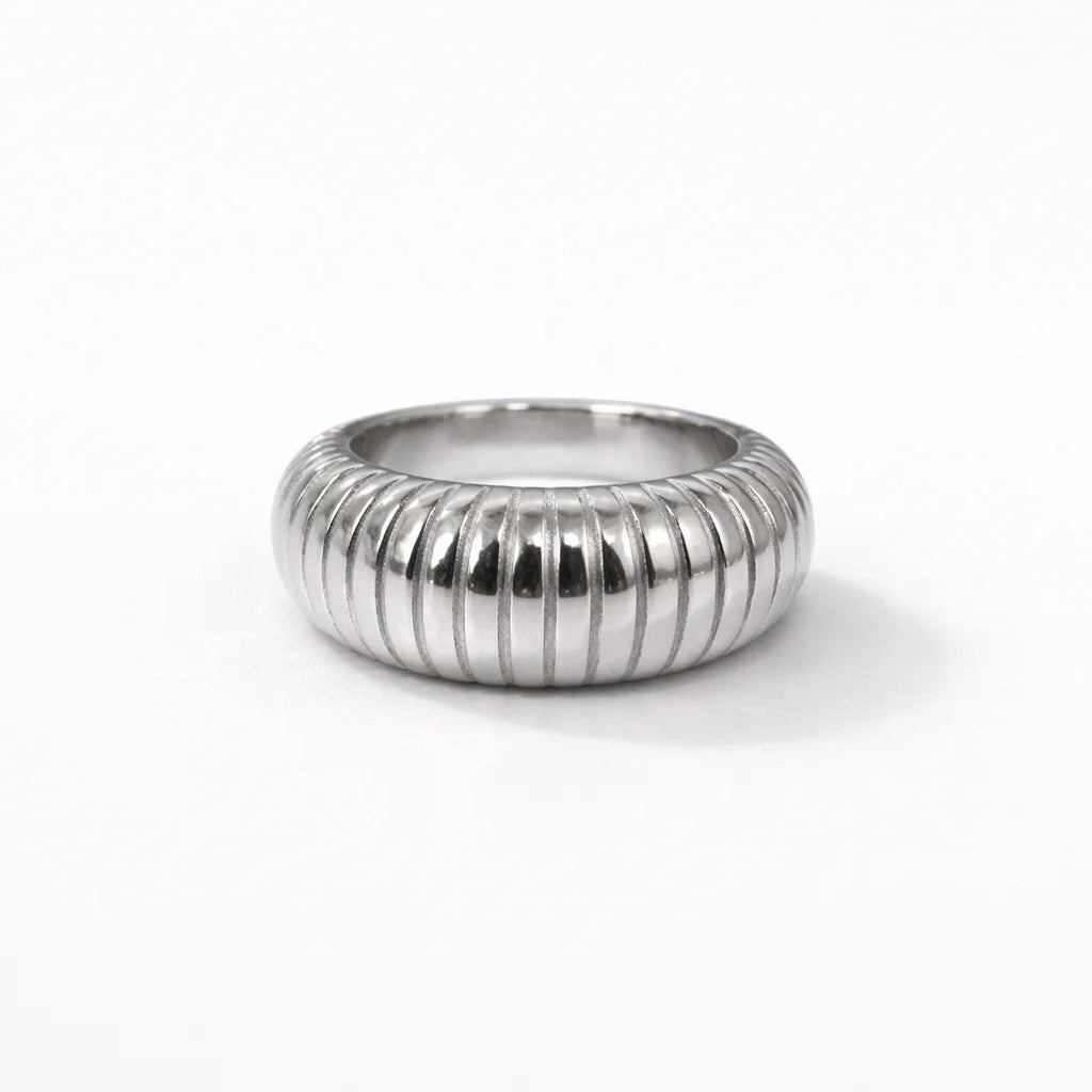 Spine Silver Ring - 18 Karat