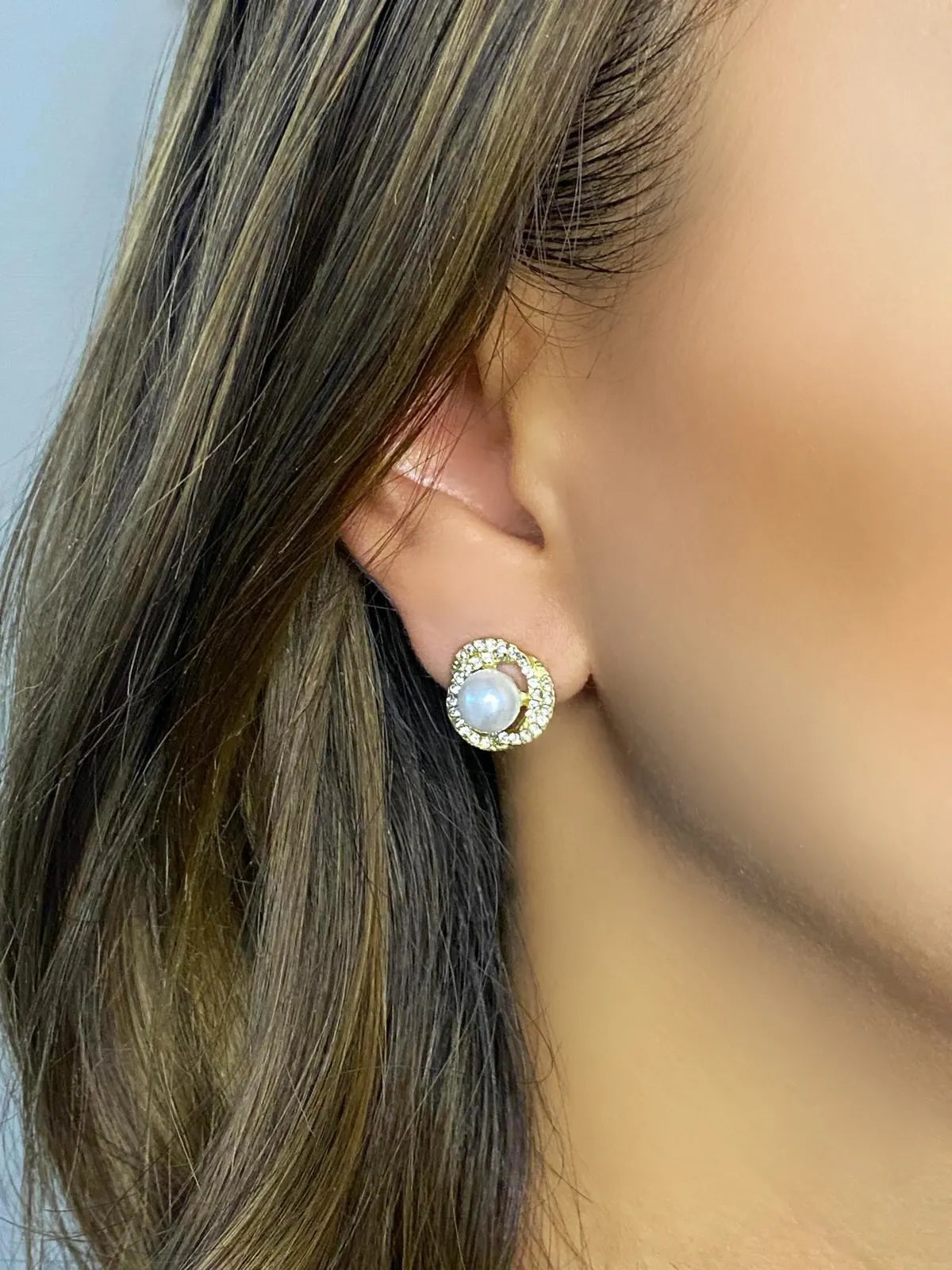 Bari Earrings - 16 Karat