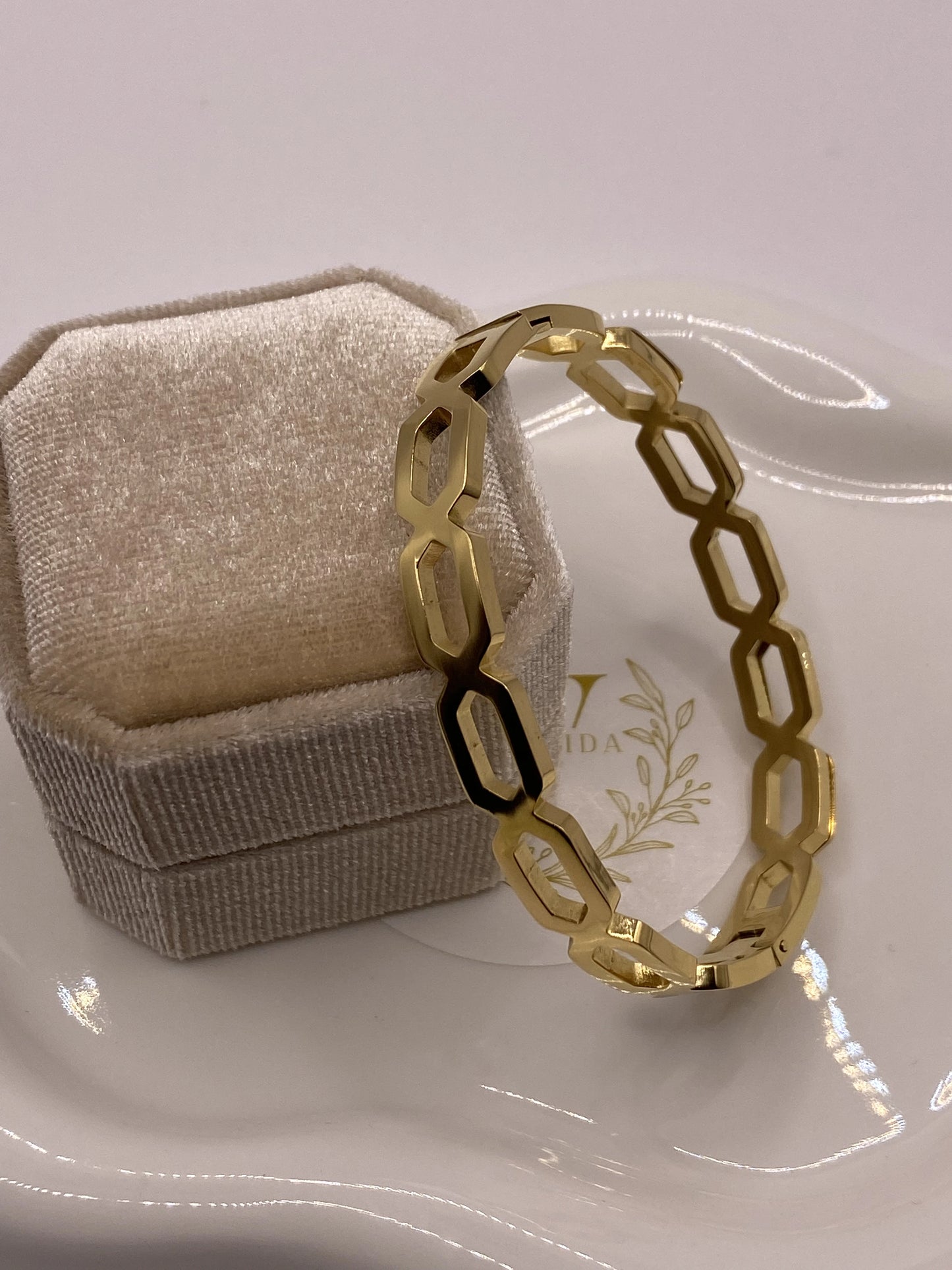 Melisande Bracelet - 18 Karat (⌀ 6 cm)