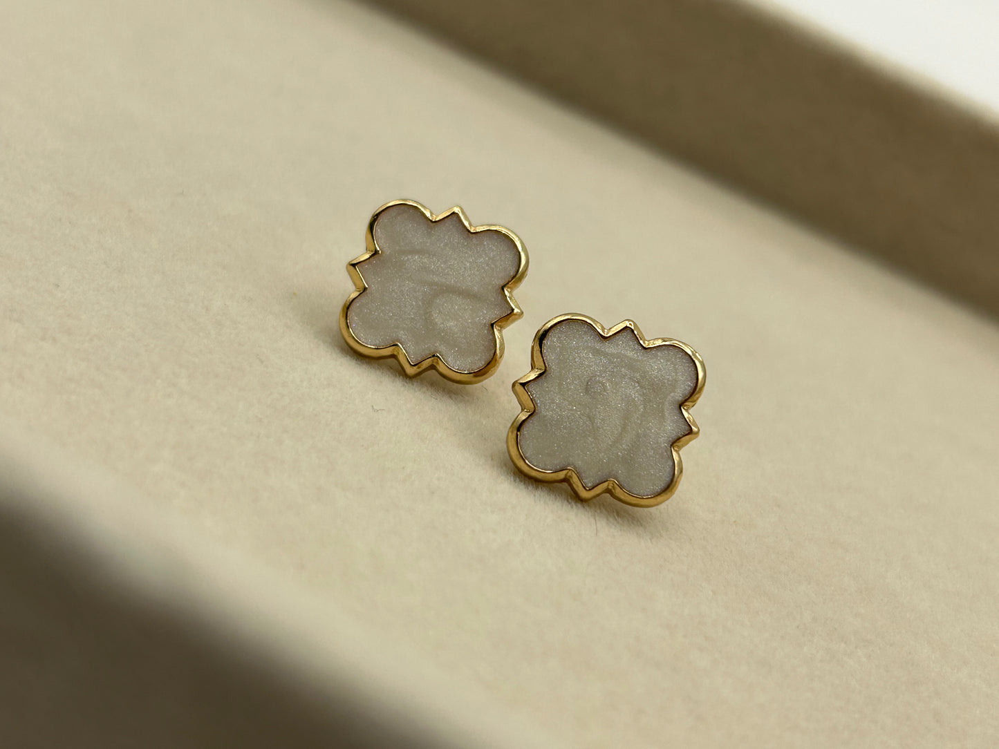 Florence Earrings - 18 carat