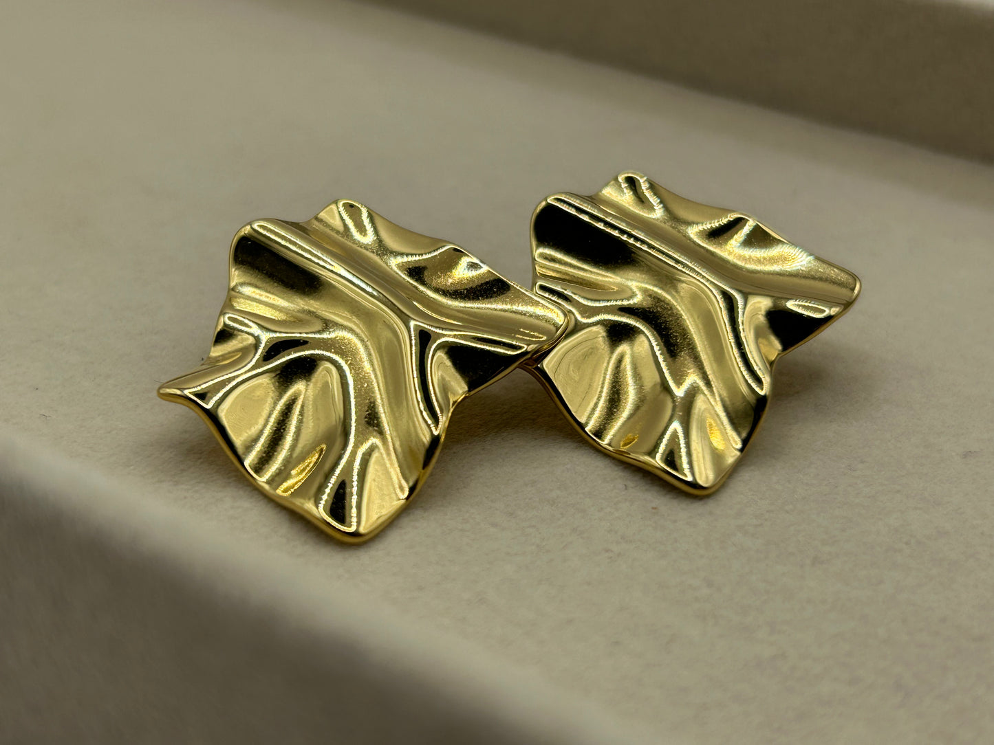 Lille Earrings - 18 carat