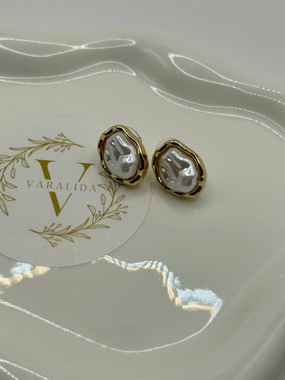 Avignon Earrings - 18 Karat