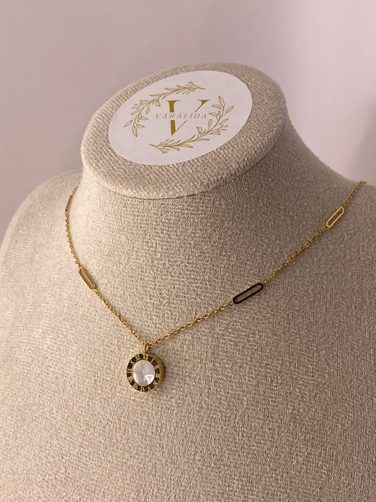 Alexandria Perlmutt Necklace - 18 Karat