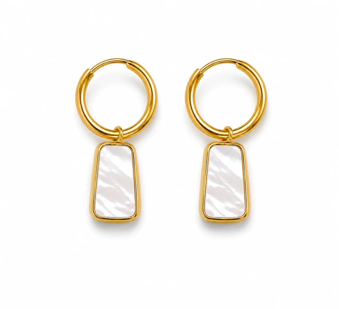 Libre Gold Necklace