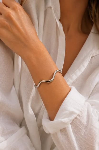 Nelya Bracelet - 18 Karat