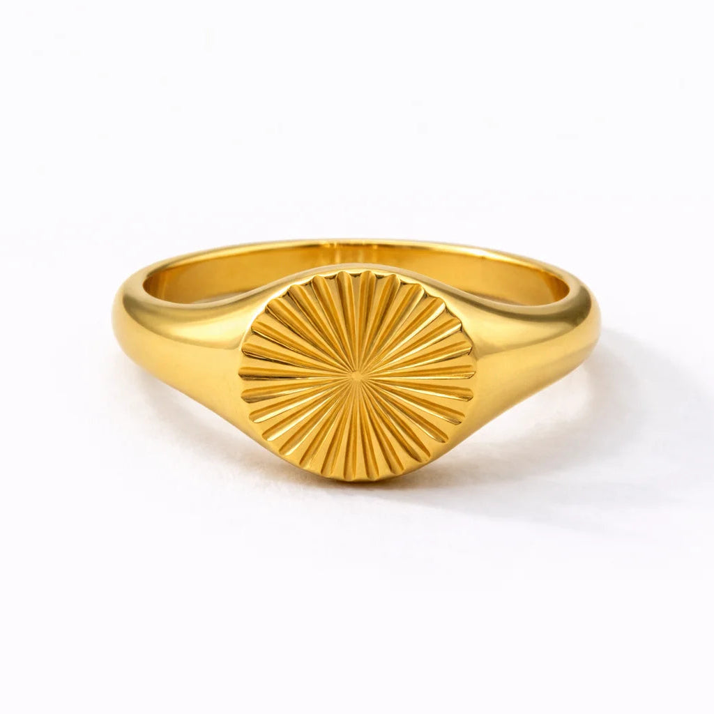 Dawn Ring - 18 Karat