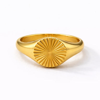 Dawn Ring - 18 Karat
