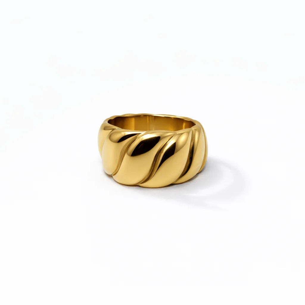 Evolvé Gold Ring - 18 Karat