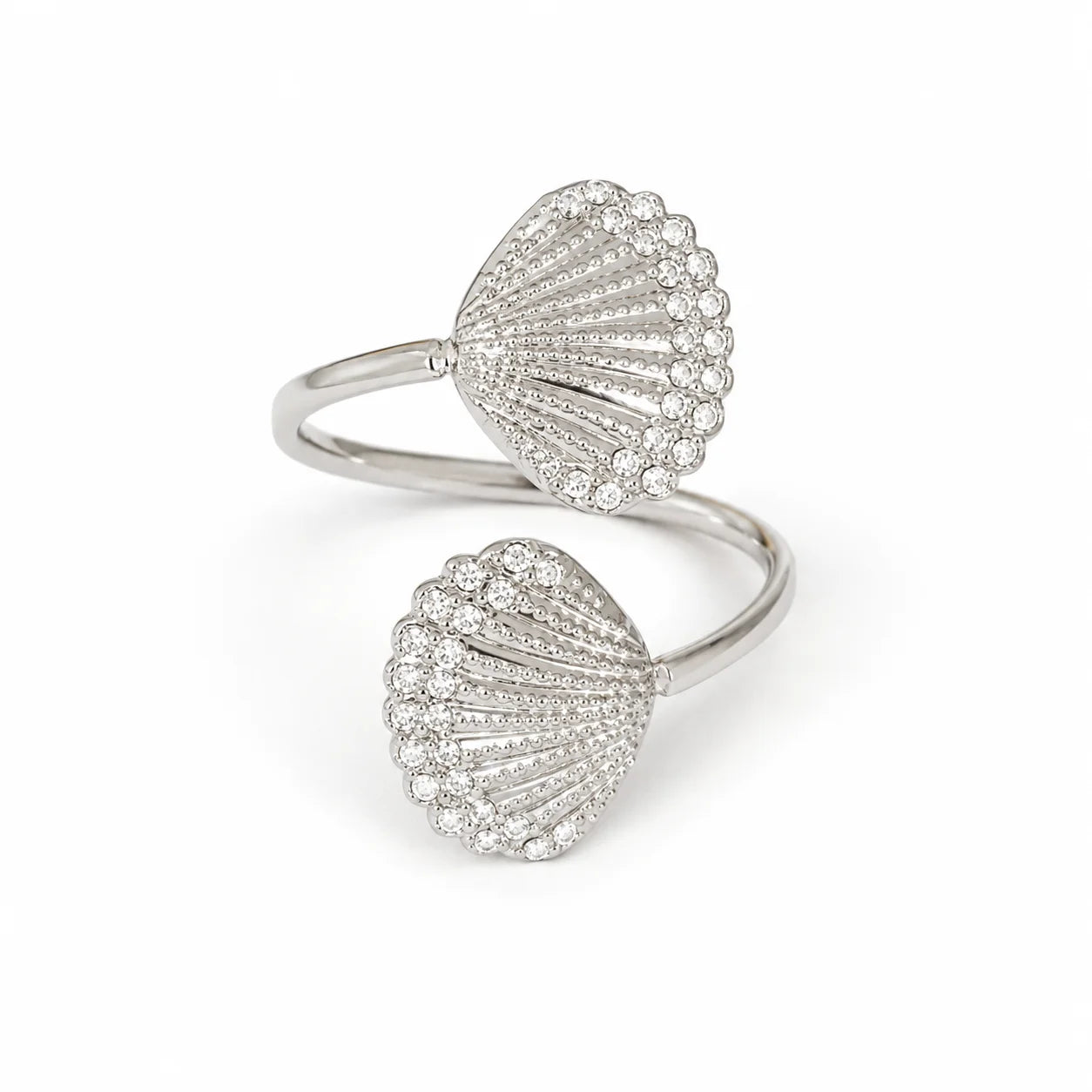 Seashell Kiss Silver Ring