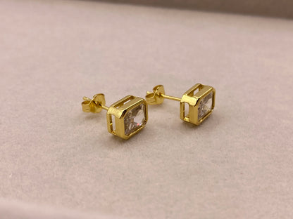 Orlena Earrings - 18 carat