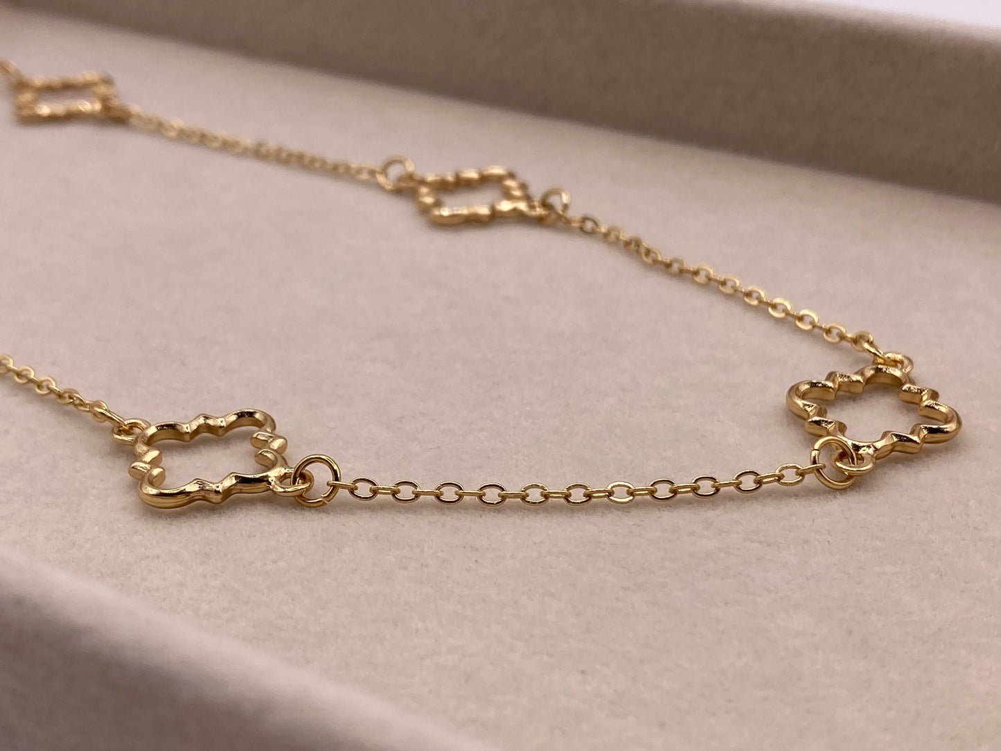 Estella Necklace - 18 Karat