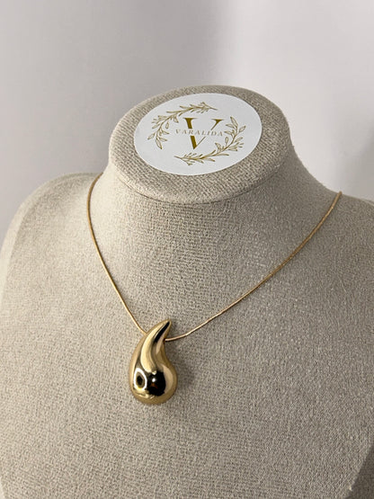 Drop Necklace - 18 Karat