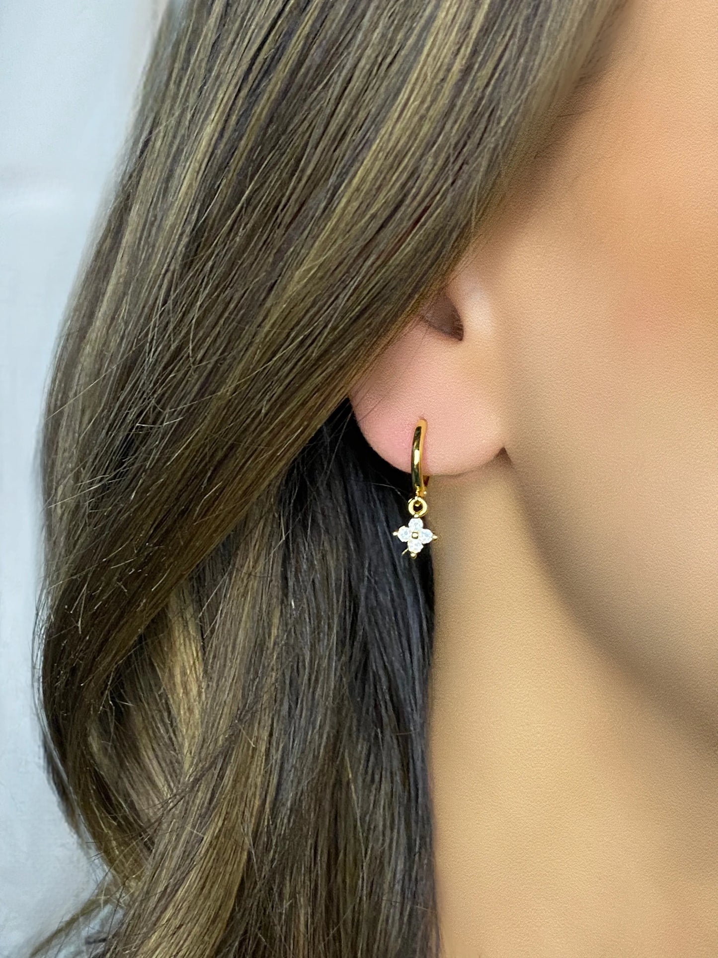 Sarrow Earrings - 18 carat