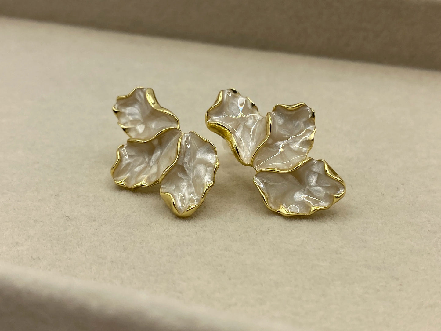 Fleurina Earrings