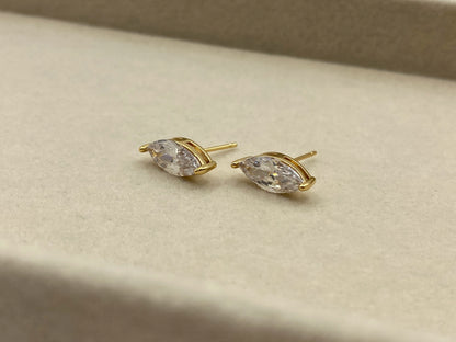 Grace Earrings - 18 Karat